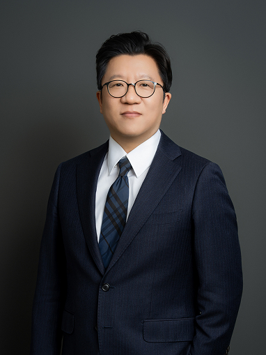 대표이사 김준욱